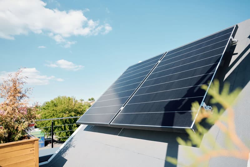 ¿Conoces los beneficios de las placas solares fotovoltaicas?